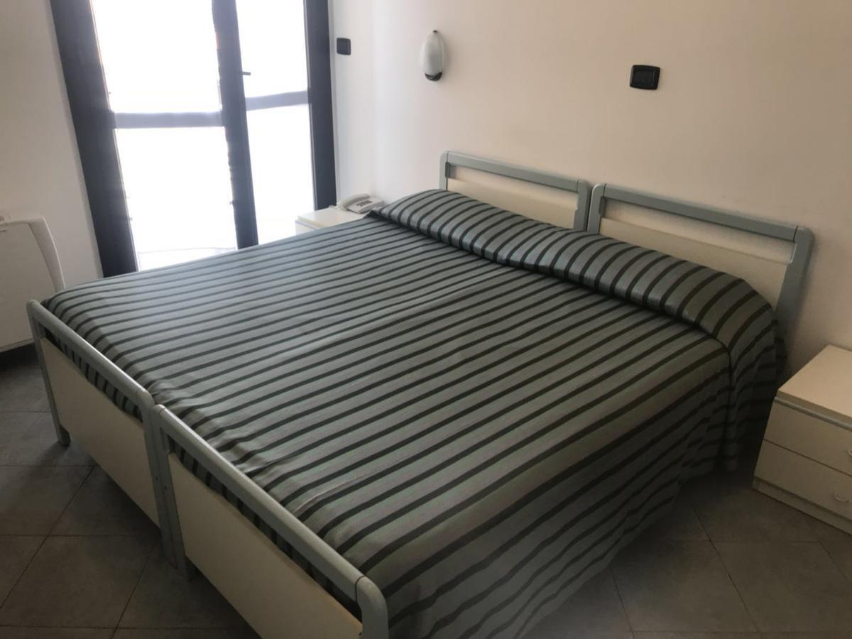 Hotel Cristallo Novara Kültér fotó